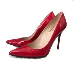 Stuart Weitzman red patent leather pumps - 6M